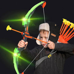 Pfeil und Bogen Kinder Outdoor Spielzeug Bogenschießen Set Pfeil und Bogen Set für Kinder mit LED 1x Zielscheibe 10x Saugnapfpfeile 1x Pfeilhalter