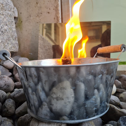Schwabenfire Outdoorkerze mit Dauerdocht Kleine Zink-Schale mit Henkel 16,5cm