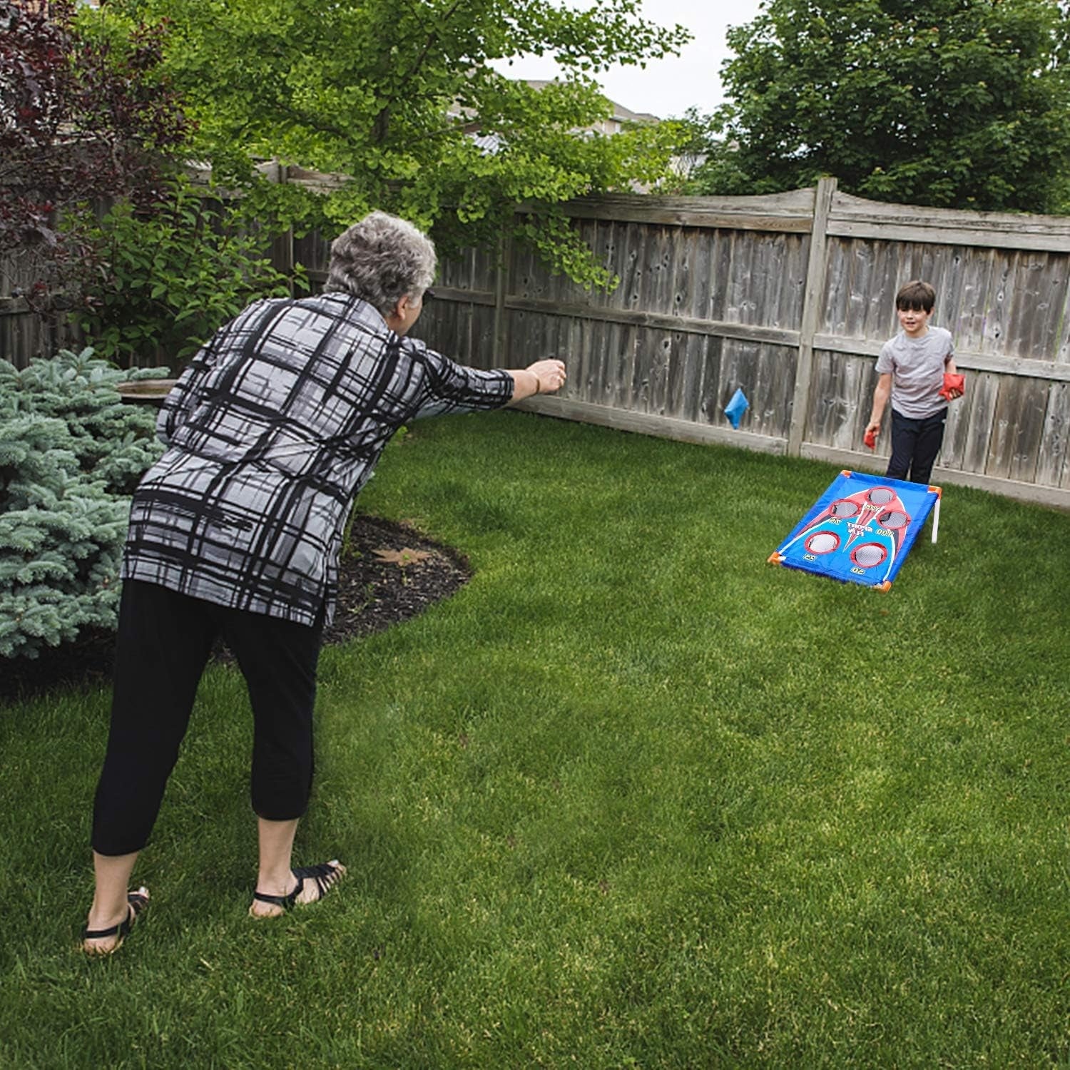 Wurfspiel Kinder Outdoor Cornhole Spiel Set mit 6 Sitzsäcken 3 Kugeln