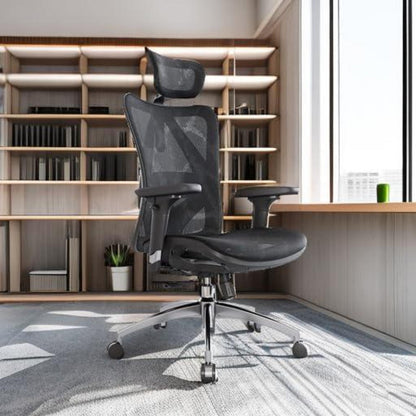 Ergonomischer Bürostuhl mit verstellbaren Armlehnen und