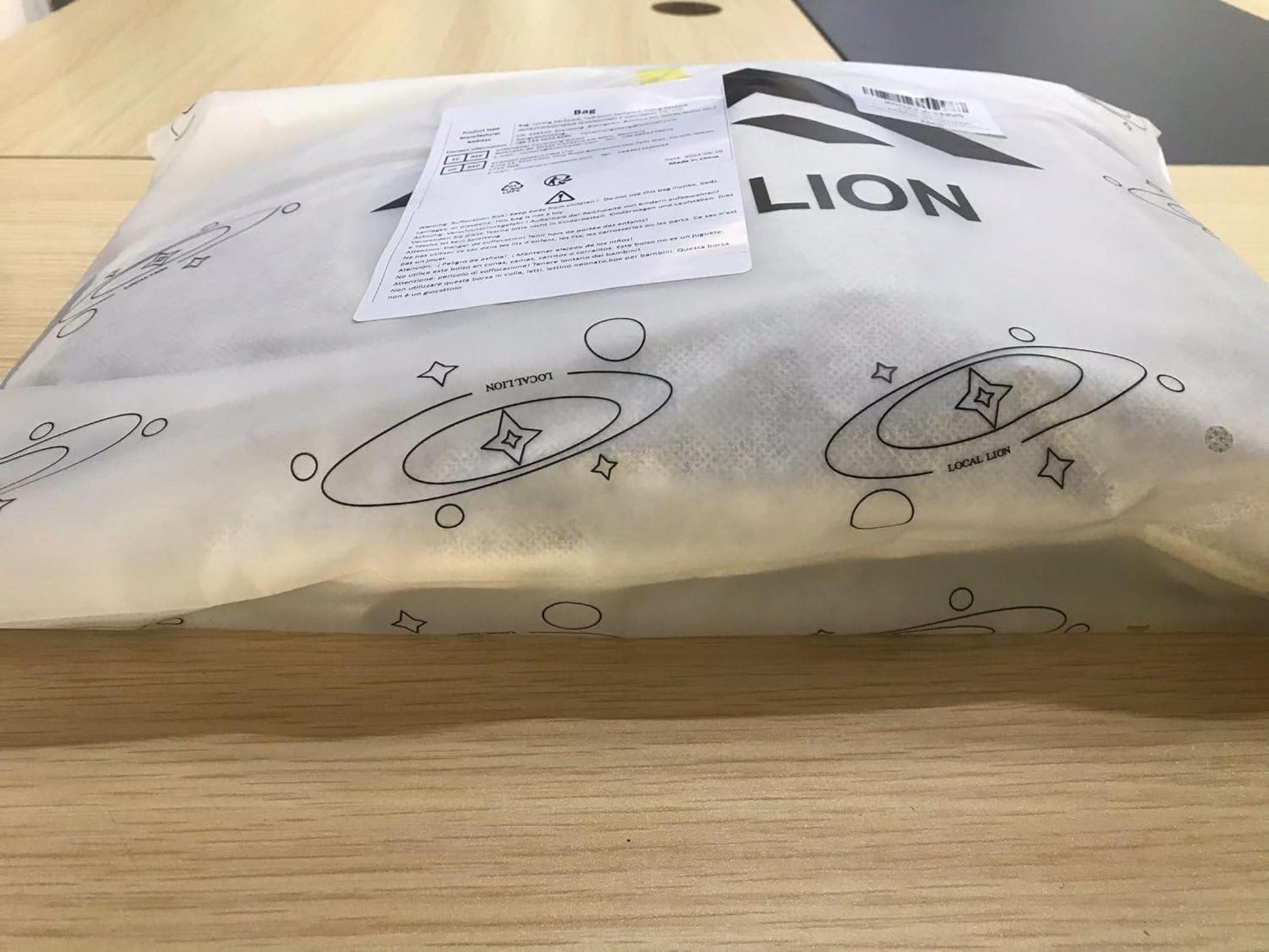 LOCAL LION Fahrradrucksack Wanderrucksack 18L Blau mit Regenschutz