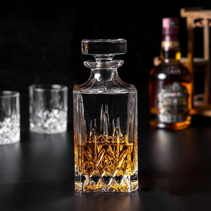 Whiskey Karaffe Set: Kristallglas Dekanter 750ml + 4 Gläser