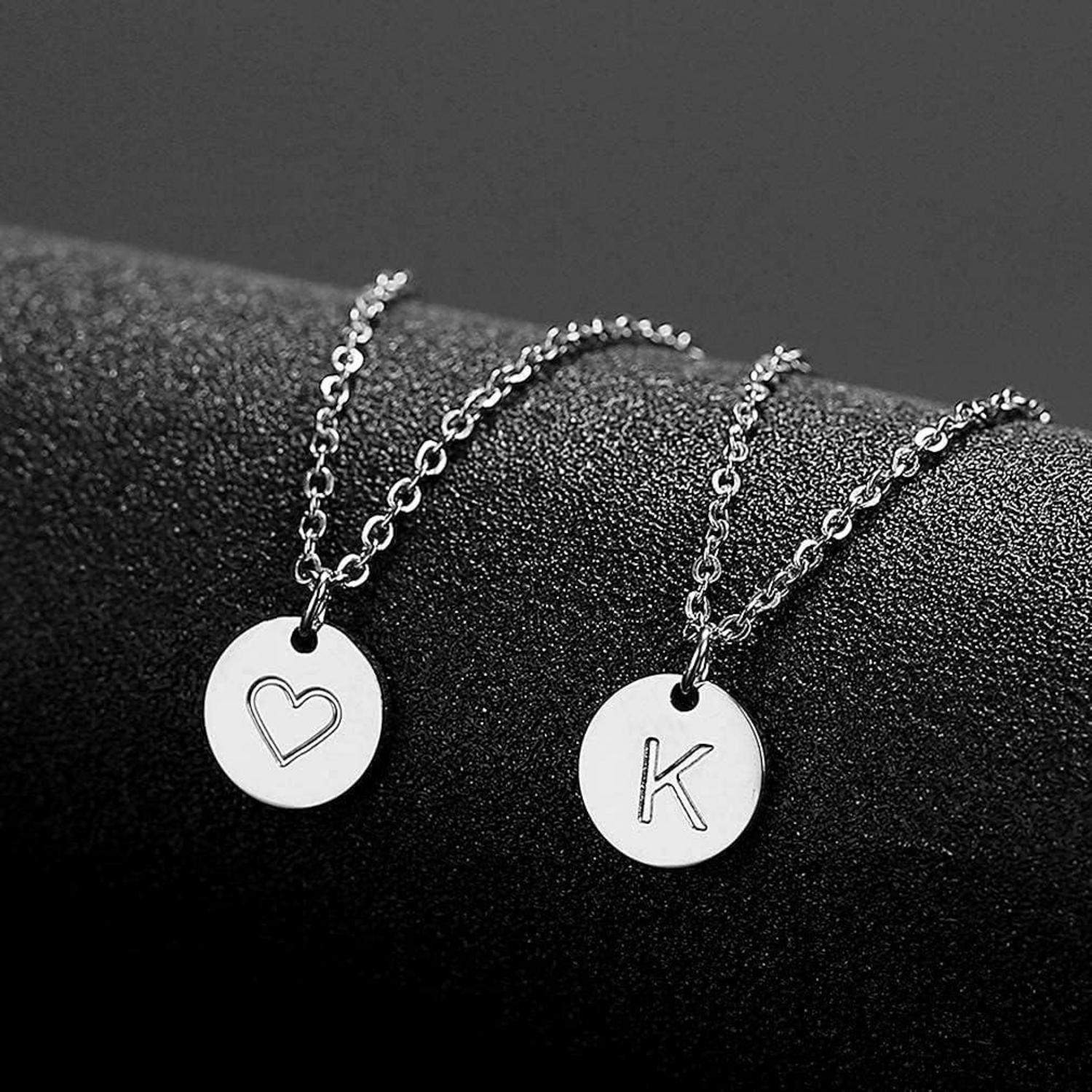 Damen Initialen Halskette Buchstaben Anhänger Gold Silber Rosegold Herzen Mädchen Geburtstagsgeschenk