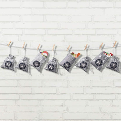 Adventskalender Weihnachtsmann 24 Stoffsäckchen Sterne