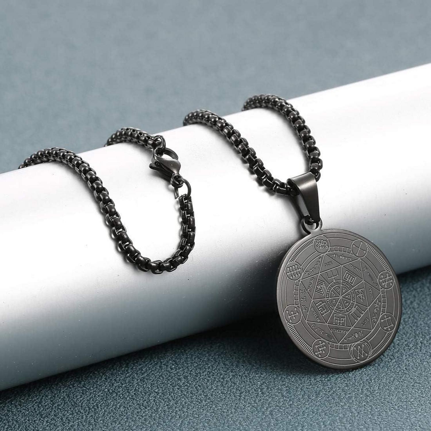 AFSTALR Erzengel Siegel Amulett Halskette Edelstahl Herren Noir