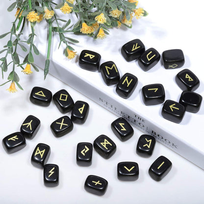 Obsidian Runensteine Set mit Gravur Elder Futhark Symbol Meditation