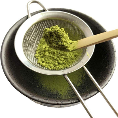 Japanisches Matcha Teeservice: Schneebesen, Bambusschaufel, Schüssel, Matcha Caddy, Keramikhalter