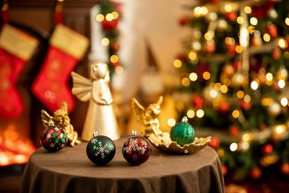 Valery Madelyn Weihnachtskugeln Kunststoff Christbaumkugeln Weihnachtsdeko 9 Stücke 6CM Rot Grün Landstraße-Thema