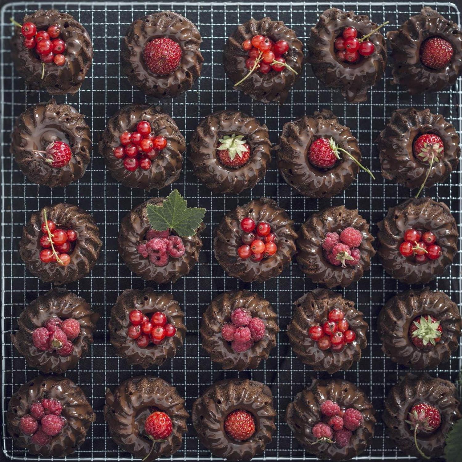 12er Silikon Mini Gugelhupf Backform Set Muffinförmchen Cupcake