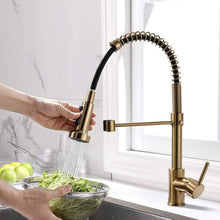 Goldene Küchenarmatur mit Pull-Down-Sprühgerät, 360° drehbar