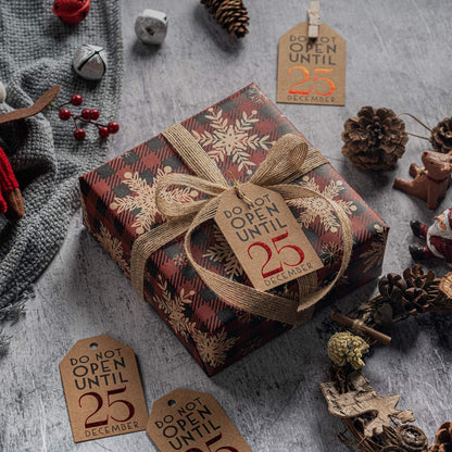 Weihnachtsgeschenkpapier Kraftpapier Rote Grüne Plaids