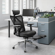 Ergonomischer Büro-Liegestuhl mit Fußstütze und