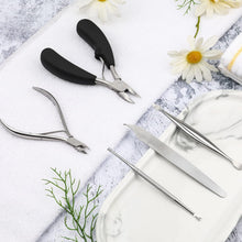 Maniküre Set 5-teilig Nagelpflege Schere Nagelknipser Etui