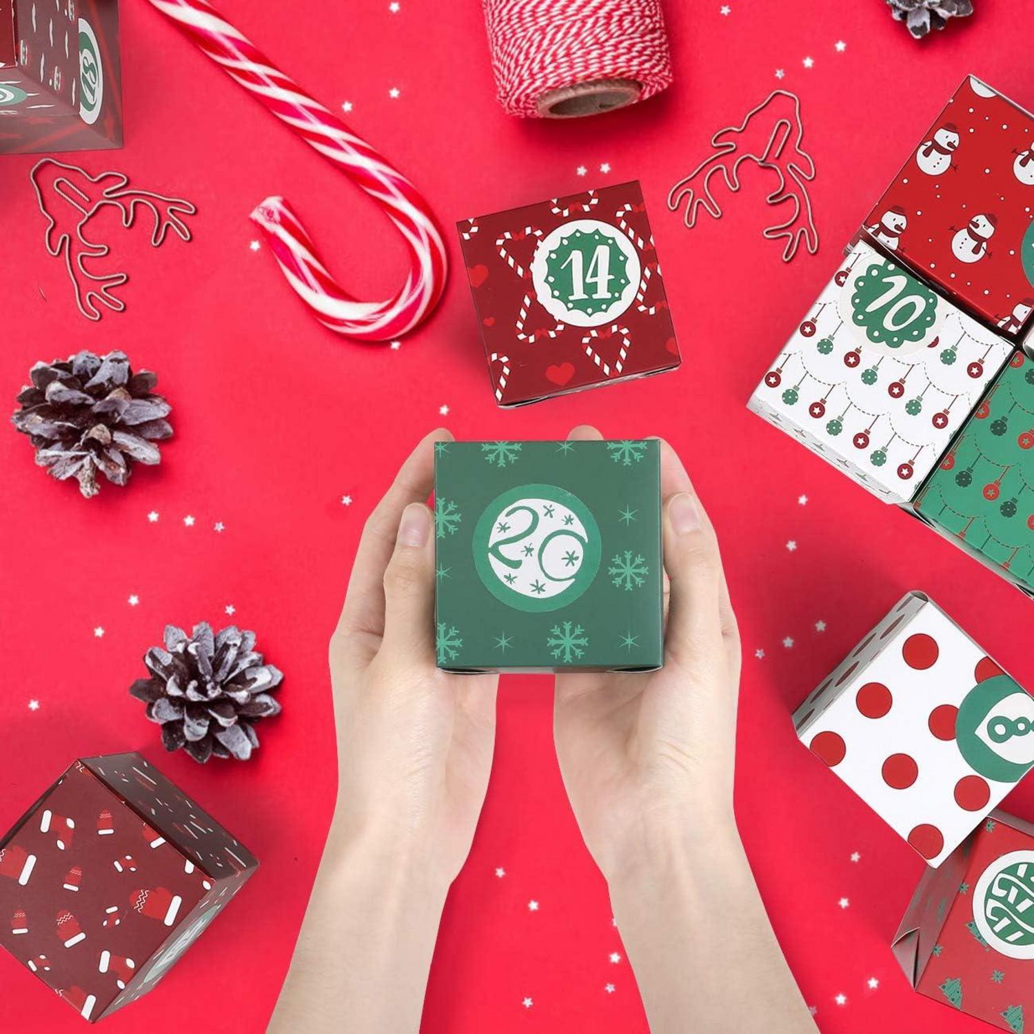 Kesote Weihnachts Adventskalender Schachteln 24 Boxen Geschenkboxen Rot Grün mit Zahlenaufkleber