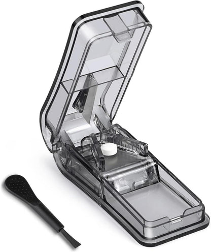Tablettenteiler für große und kleine Tabletten mit Reinigungsbürste
