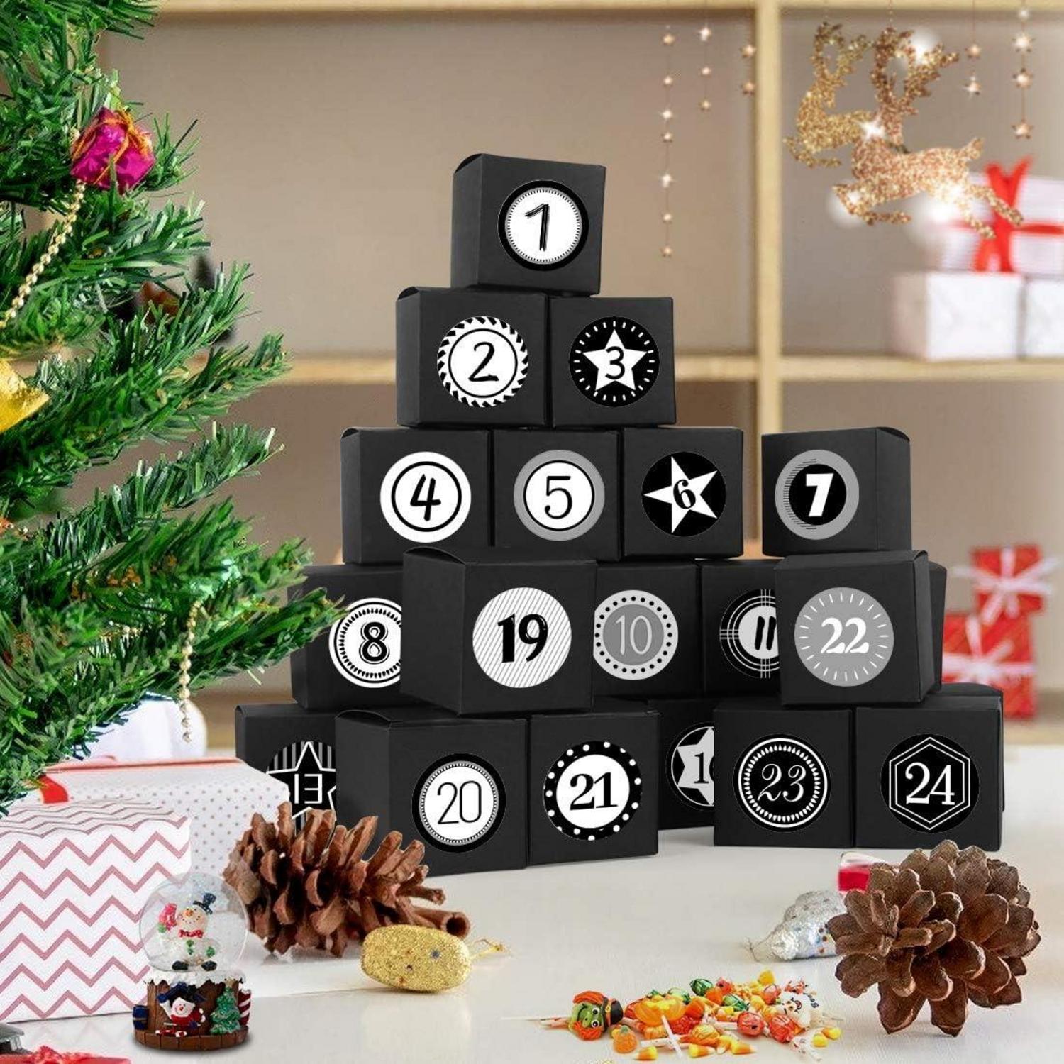 Adventskalender 24 schwarze Geschenktüten Weihnachtliches DIY 2024