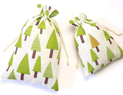 12x Baumwollsäckchen Weihnachtsbaum Motive Geschenksäckchen 20x30cm