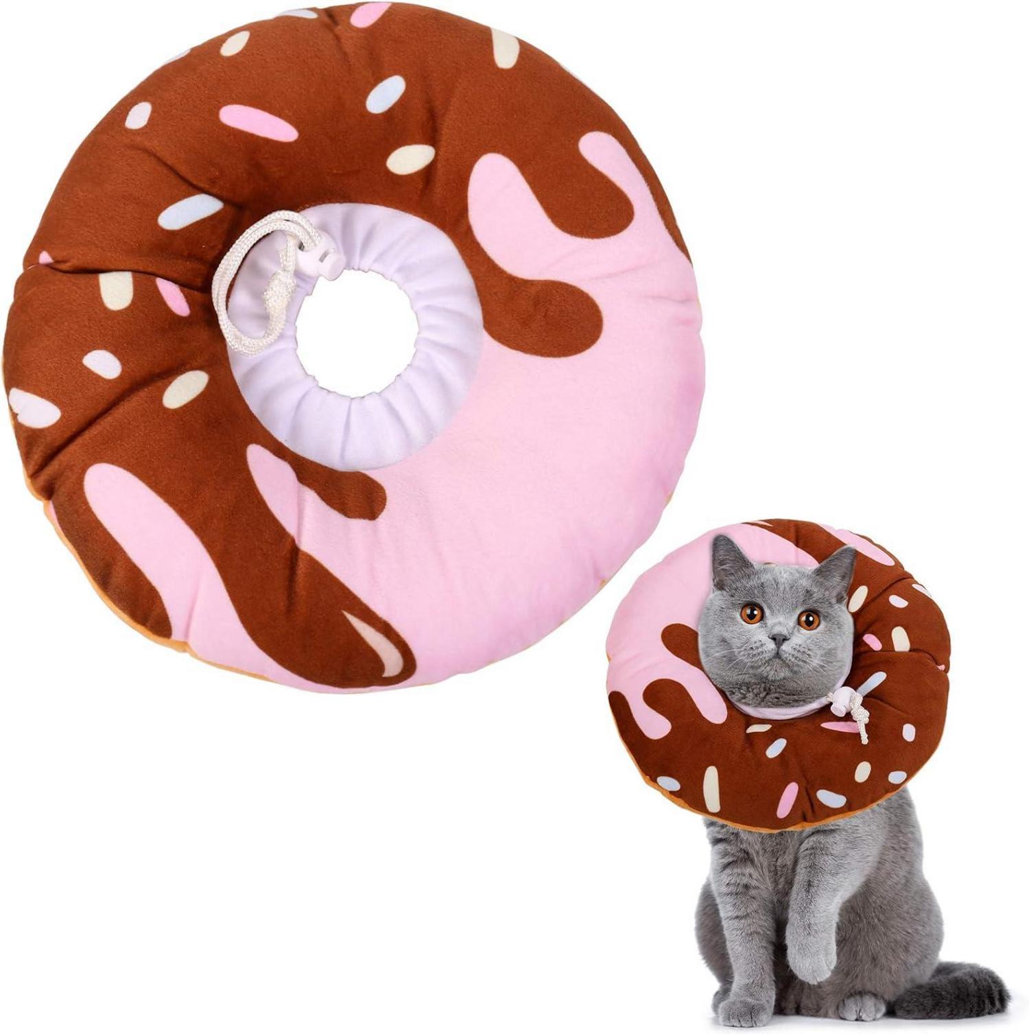 Leckschutz Halskrause für Katzen in Schokoladen Donut Design