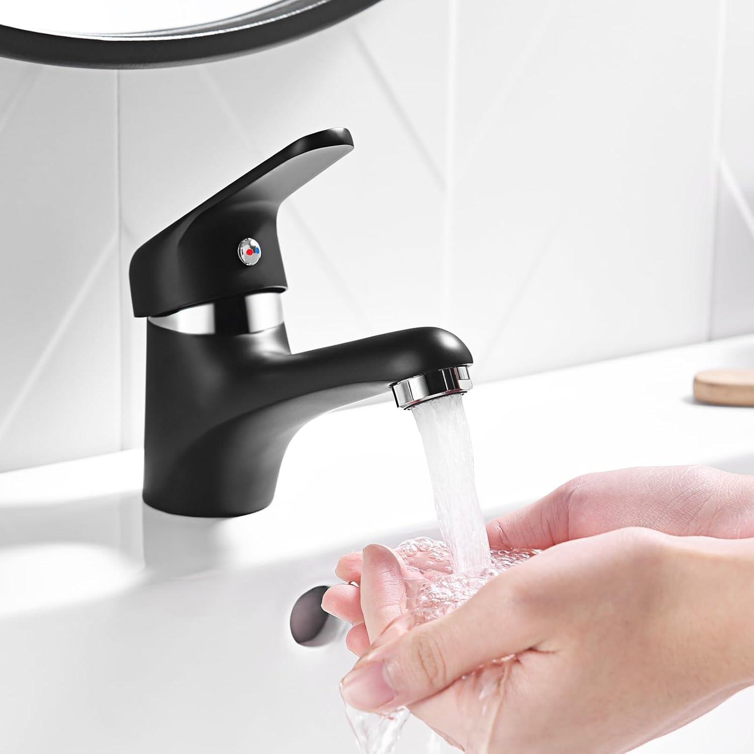 Schwarzer Wasserhahn ohne Ablaufgarnitur für Badezimmer