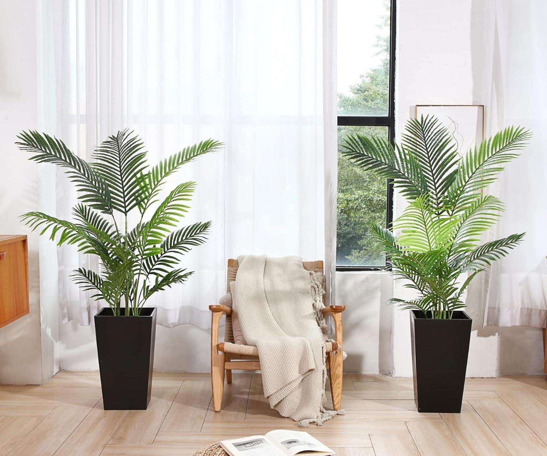 Künstliche Areca Palme 140 cm, 15 Zweige, für drinnen und