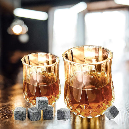 Whiskey Geschenkset mit Gläsern, Steinen & Zange – Basalt Kühlsteine
