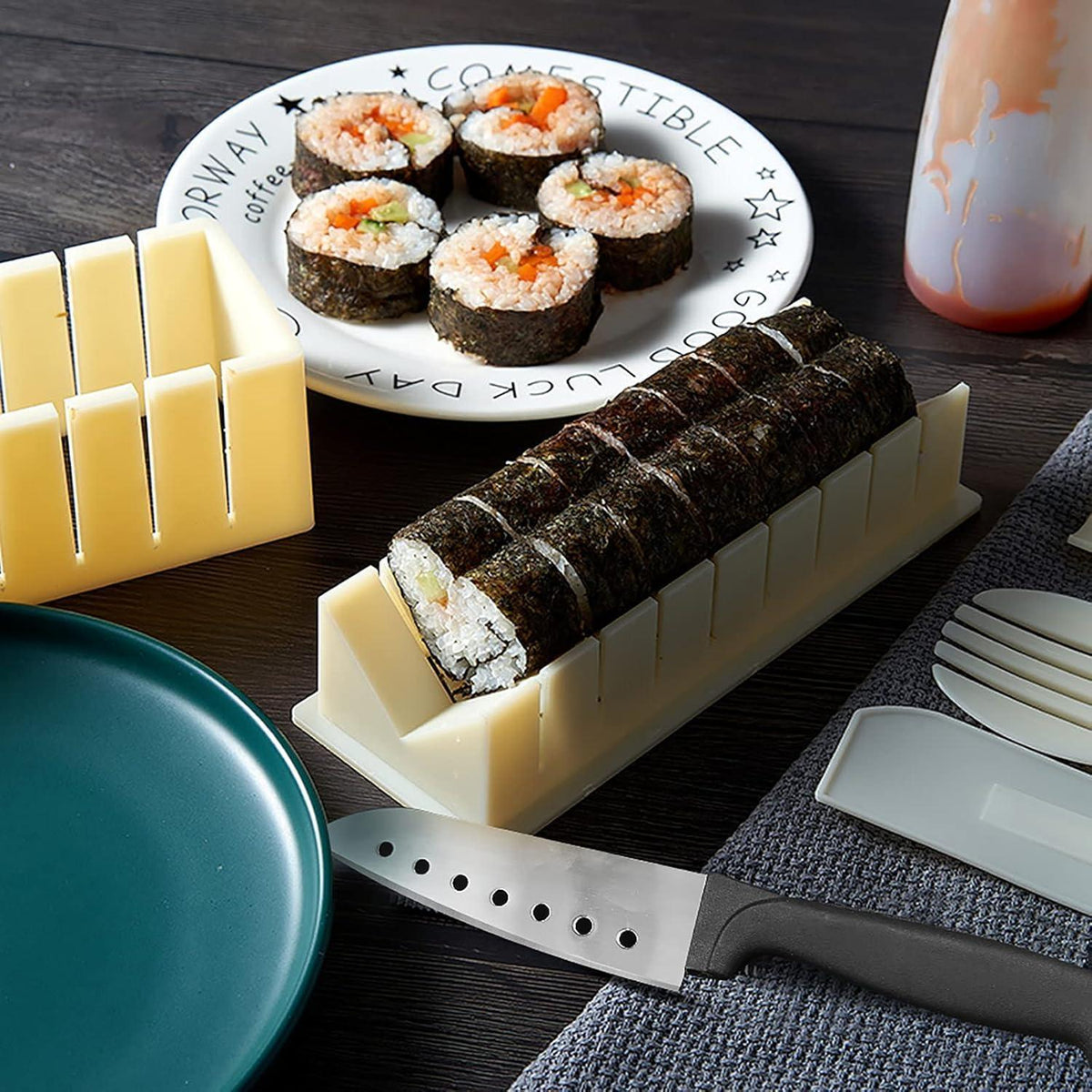 Sushi Maker Set für Anfänger mit 8 Formen, weiß/beige