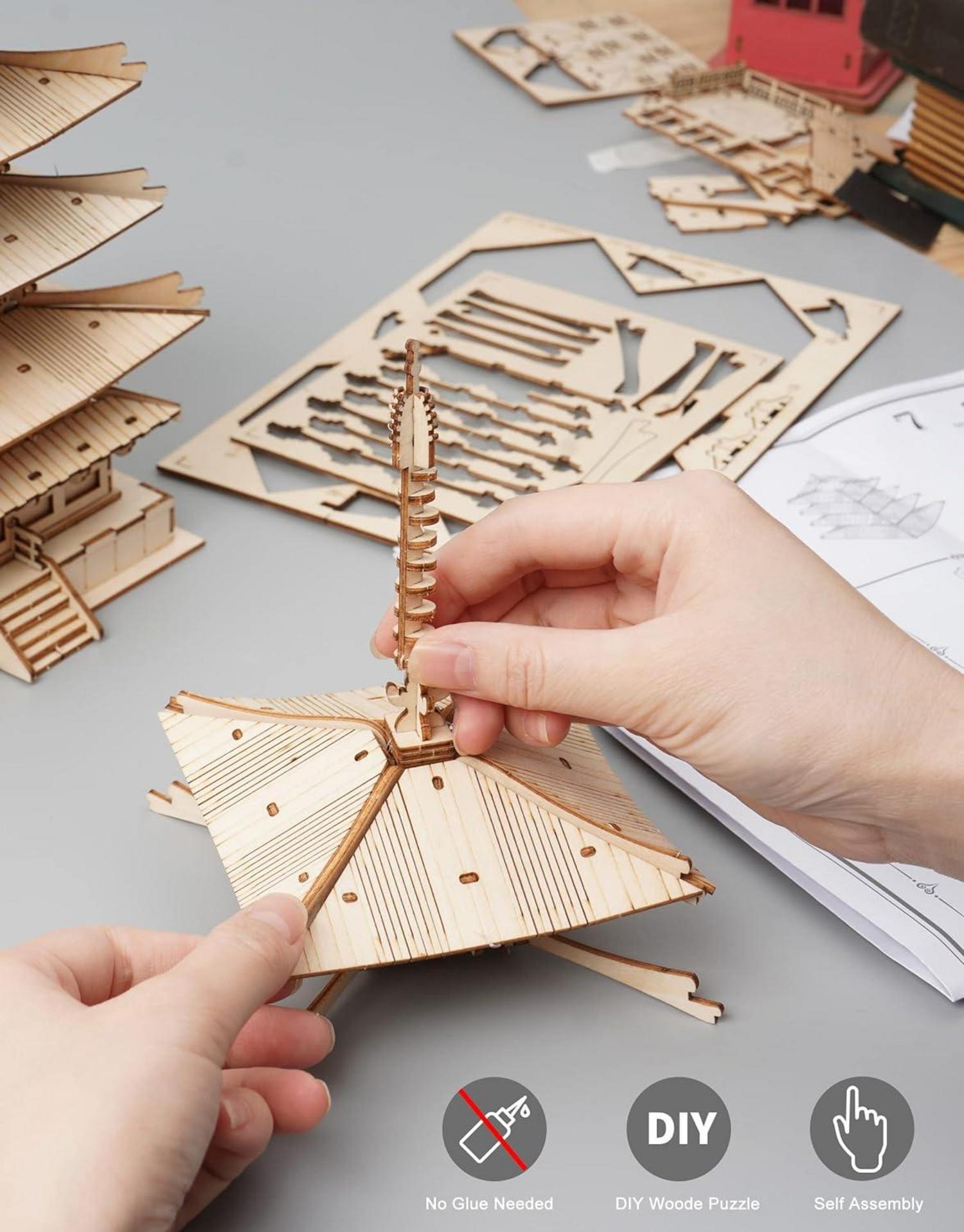 Rolife 3D Puzzle Fünfstöckige Pagode Holzmodell DIY Kit