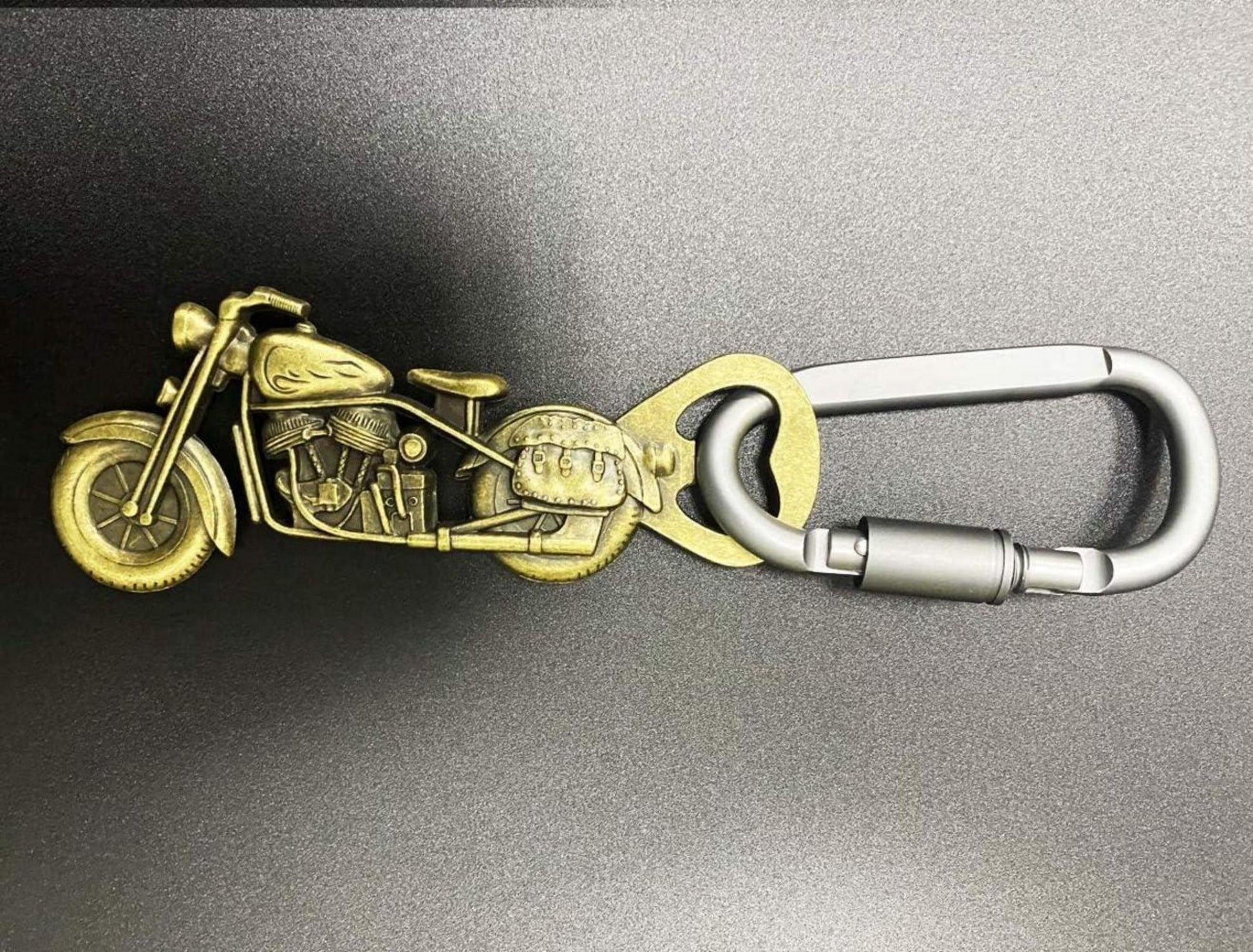 Vintage Motorrad Bier Flaschenöffner mit Karabiner Schlüsselbund