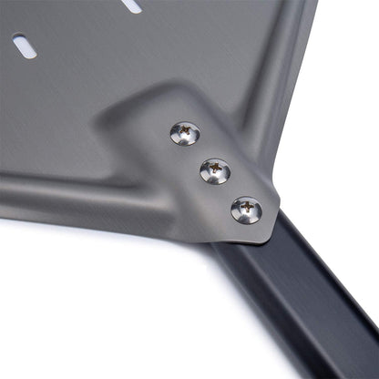 Perforierte Pizzaschaufel aus Eloxiertem Aluminium mit Silikongriff