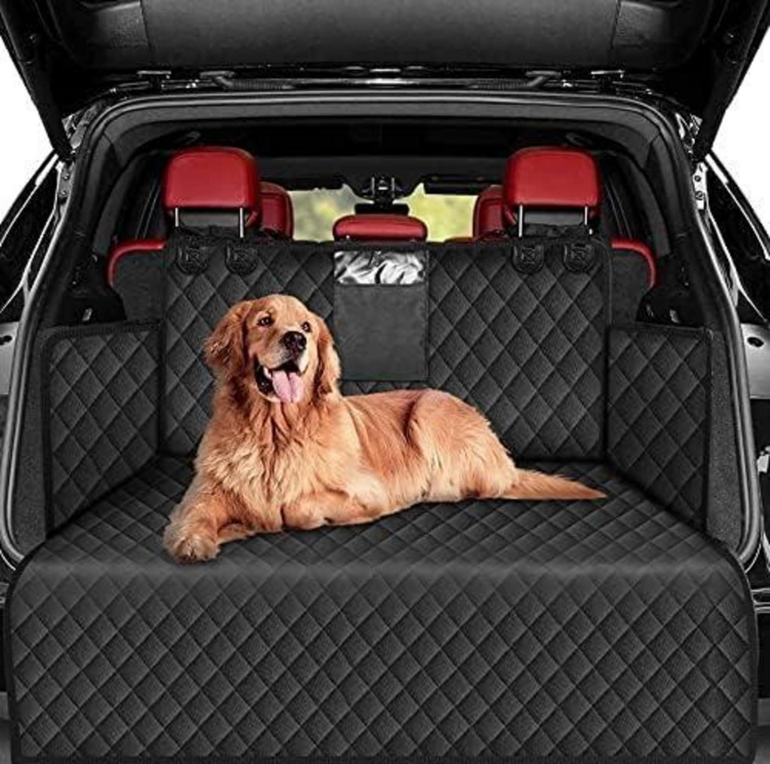 Kofferraumschutz Hund mit Seitenschutz und Ladekantenschutz