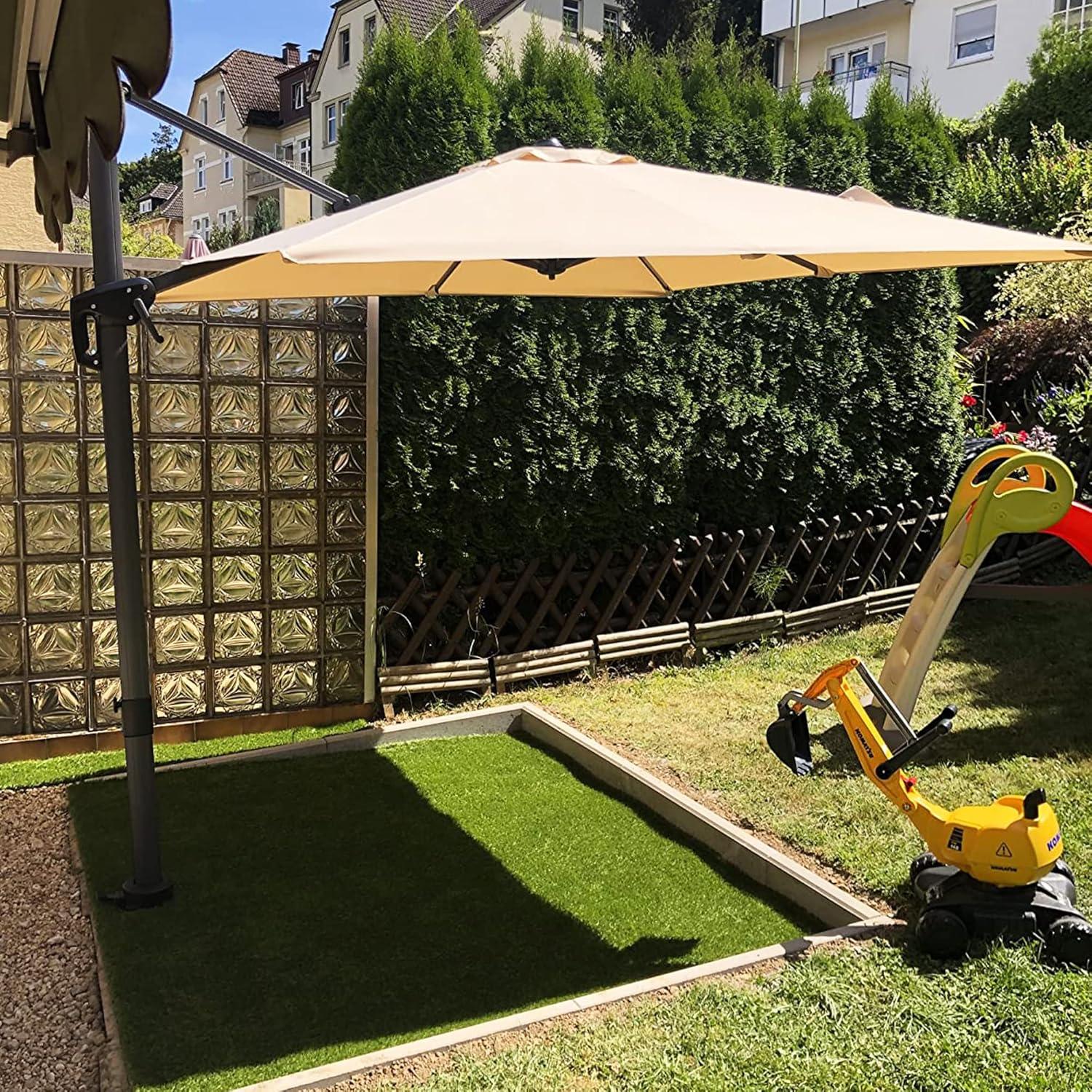 Beiger Ampelschirm 250x250cm mit Kurbel und Fußpedal
