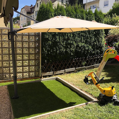 Beiger Ampelschirm 250x250cm mit Kurbel und Fußpedal
