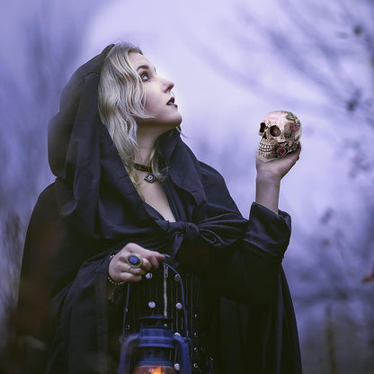 Menschlicher Totenkopf Schädel mit Rosen Naturharz Haloween