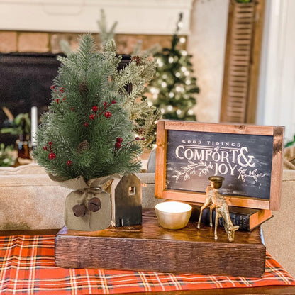 Mini Tannenbaum Weihnachtsdekoration 40,6 cm künstliche Tannenzweige und rote Beeren