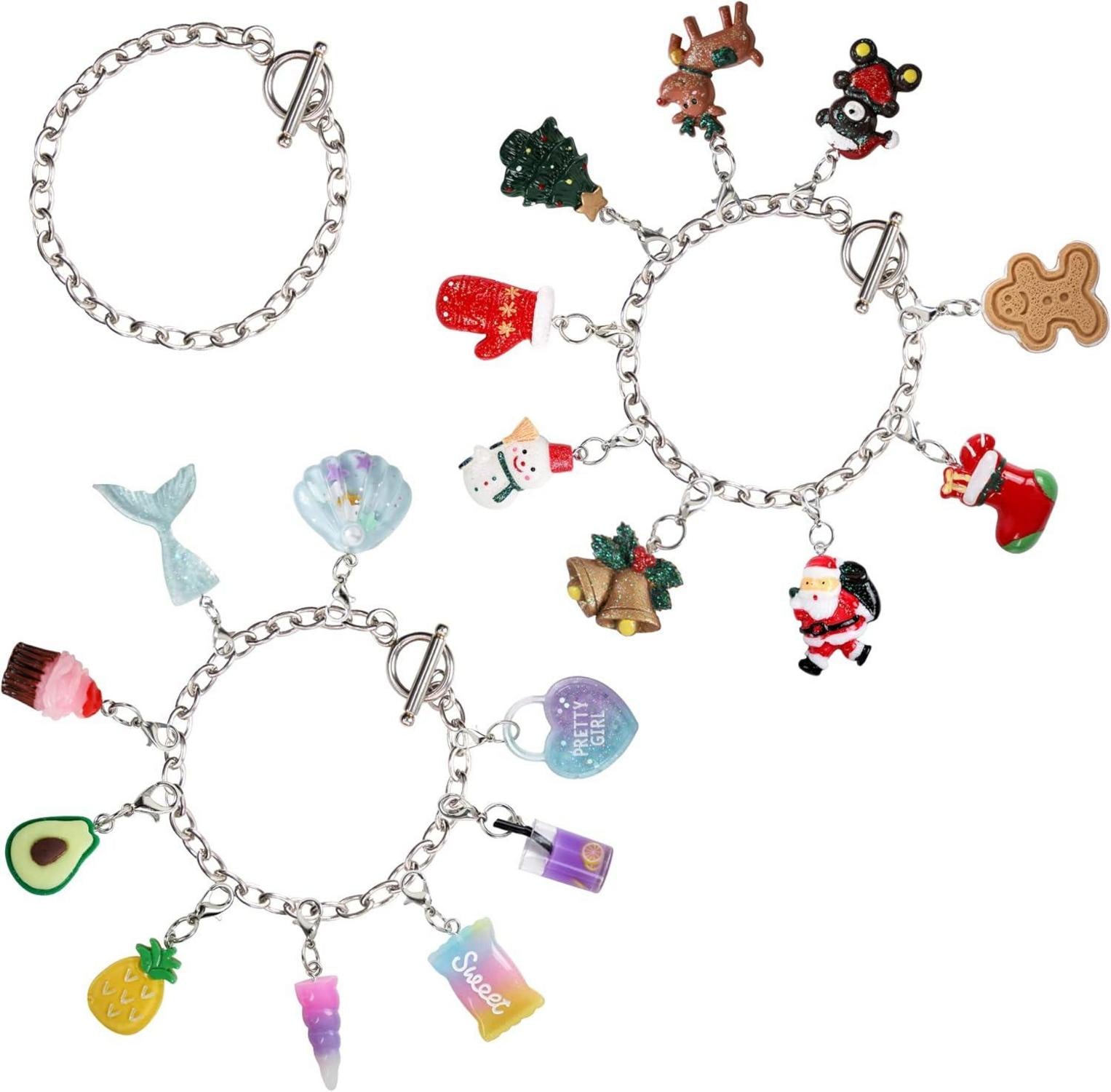 Adventskalender mit 24 Anhängern & 3 Armbändern, Bastelset