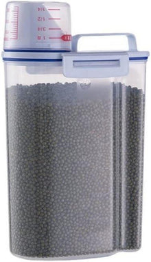 Transparenter Vorratsbehälter mit Deckel und Messbecher