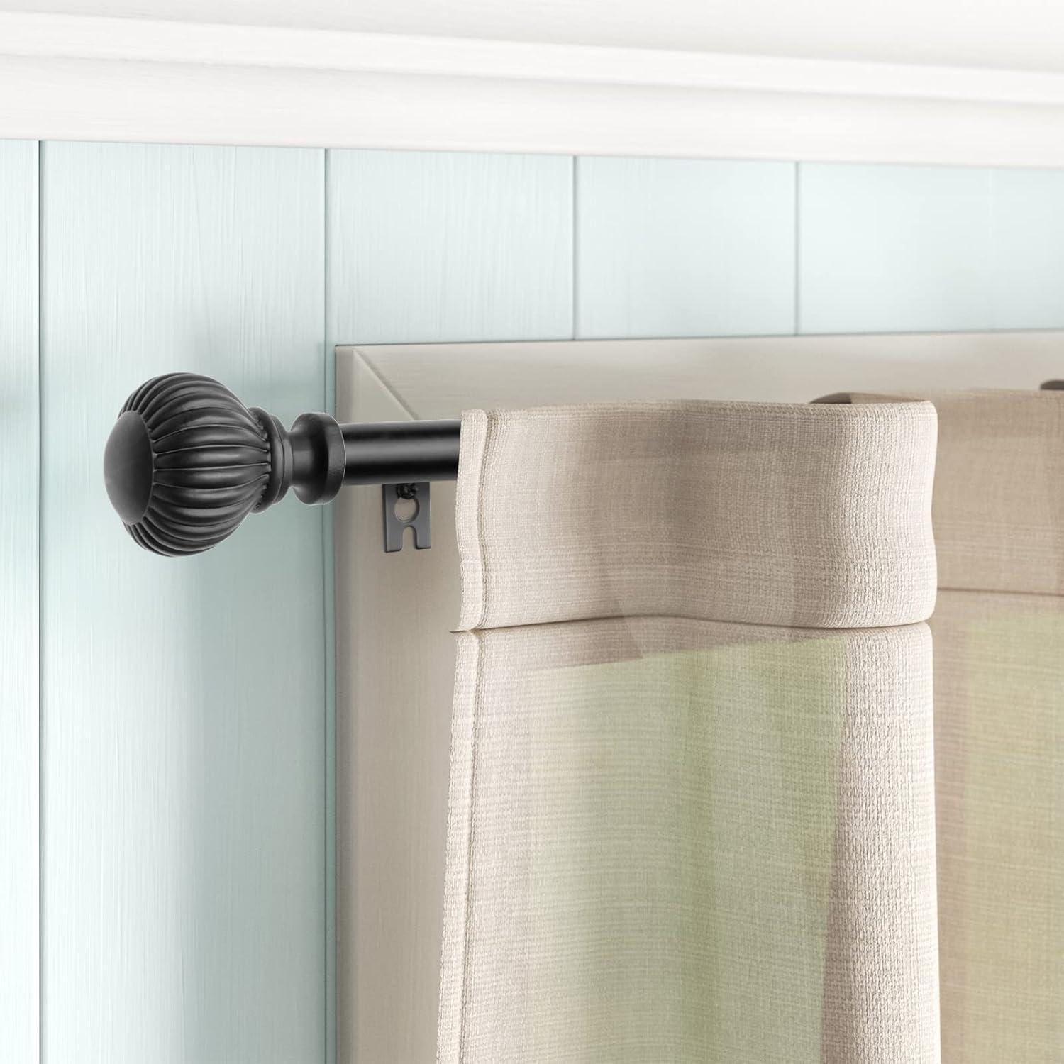 Ausziehbare Gardinenstange 122-218 cm Schwarz Metall Kürbis-Endstück