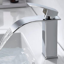 Wasserhahn Bad Wasserfall Messing Auslauf 232mm Verchromt
