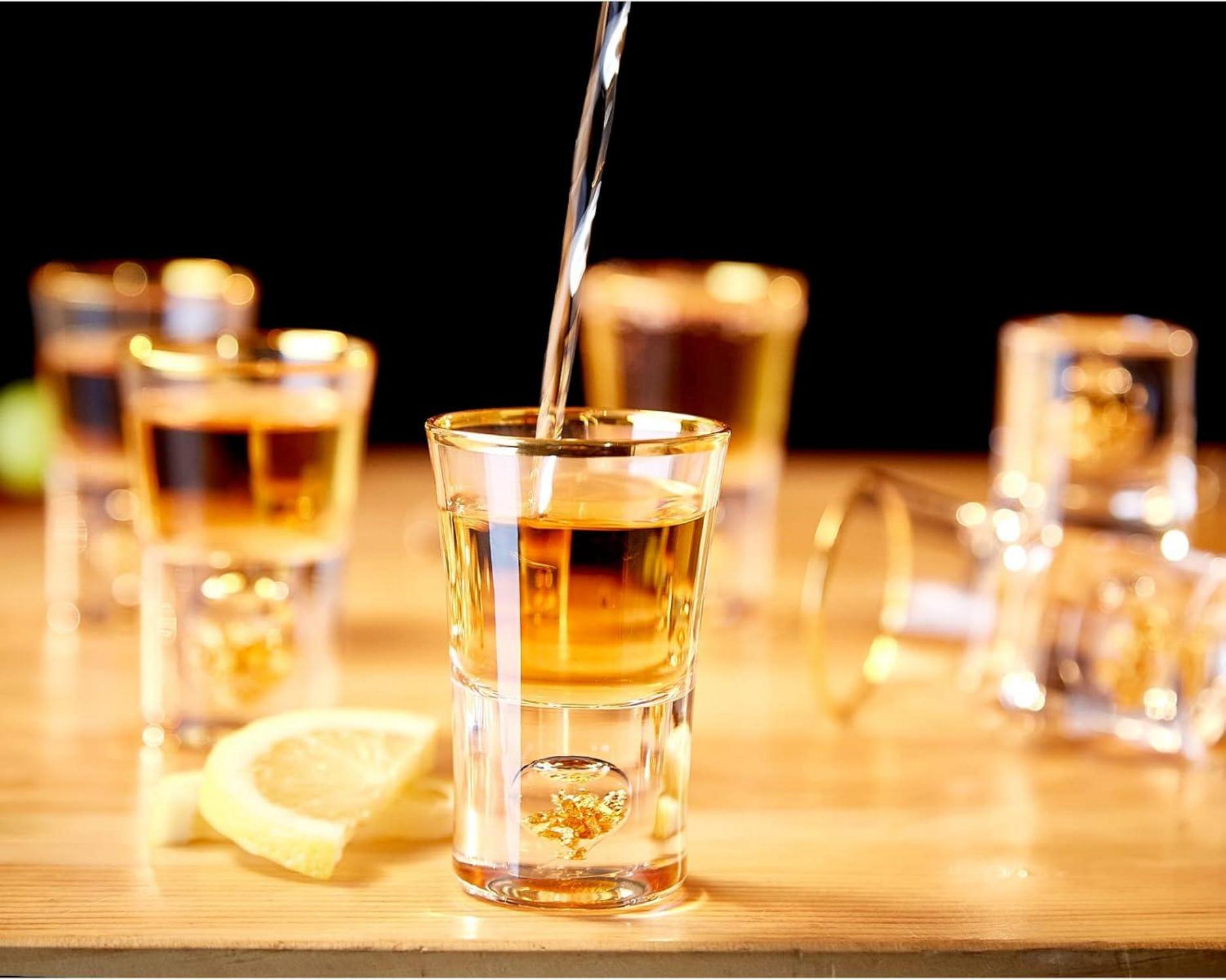 Schnapsgläser Set Kristall 4cl mit 24-karätigen Blattgoldflocken 6
