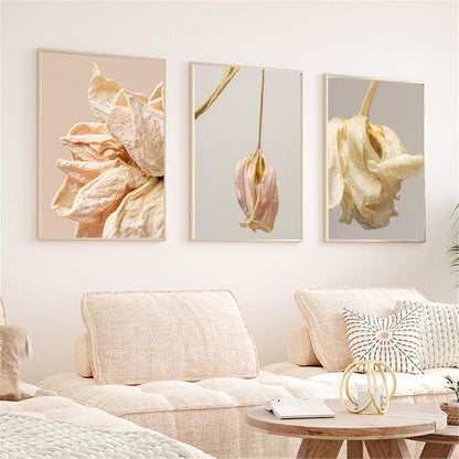 3er Poster Set Beige Blumen Wandbilder 40x50 cm