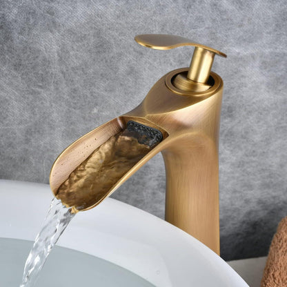Vintage Wasserfall-Waschtischarmatur Antik Messing Monoblock