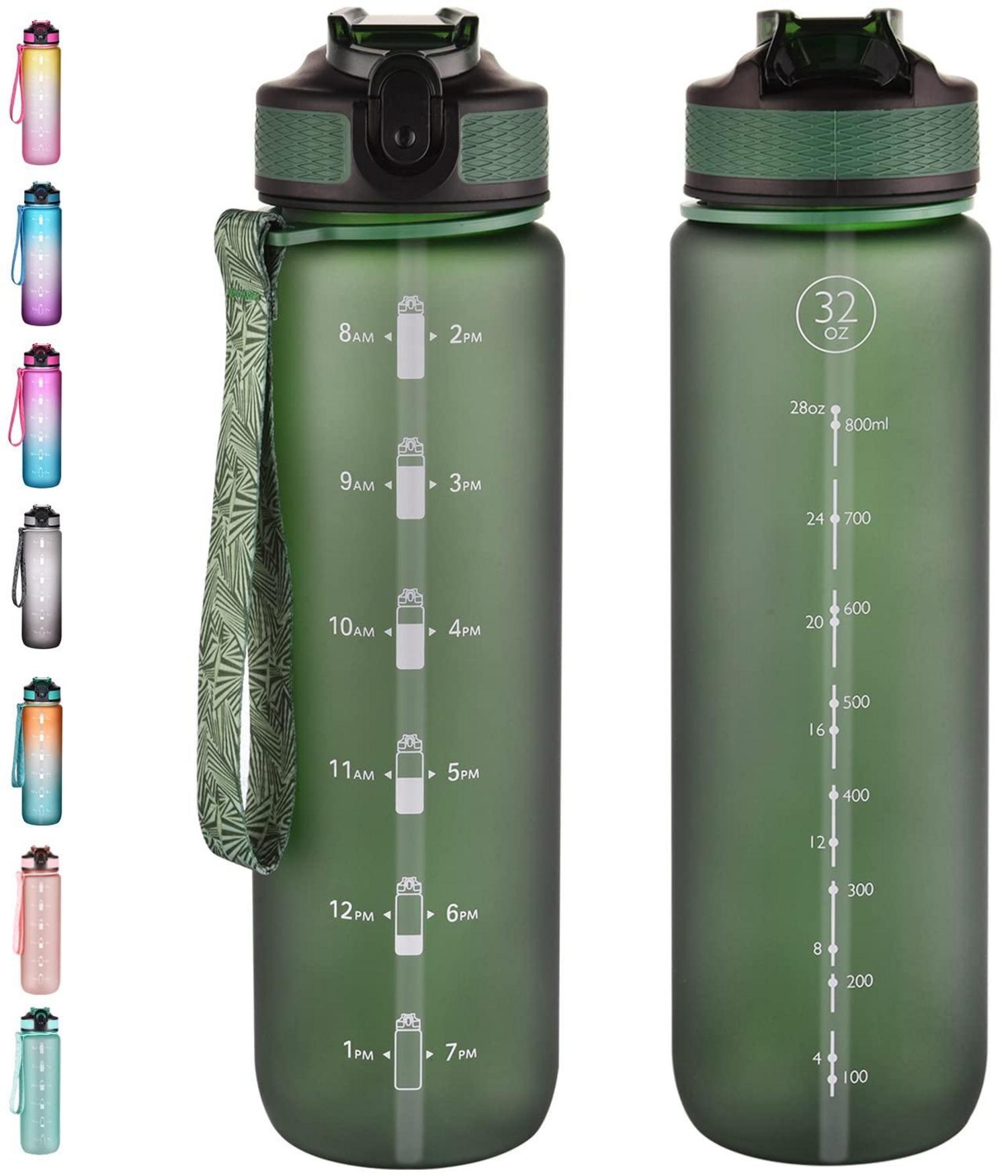 Sport-Wasserflasche mit Strohhalm und