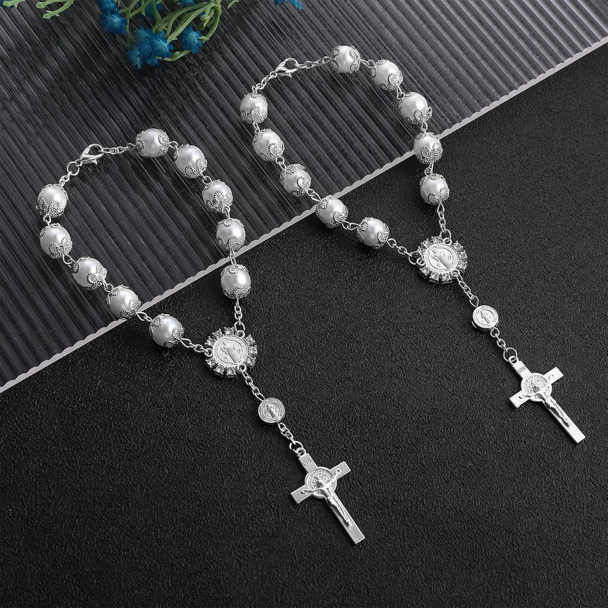 Auto Rosenkranz 2er Set – Kreuz Anhänger für Rückspiegel