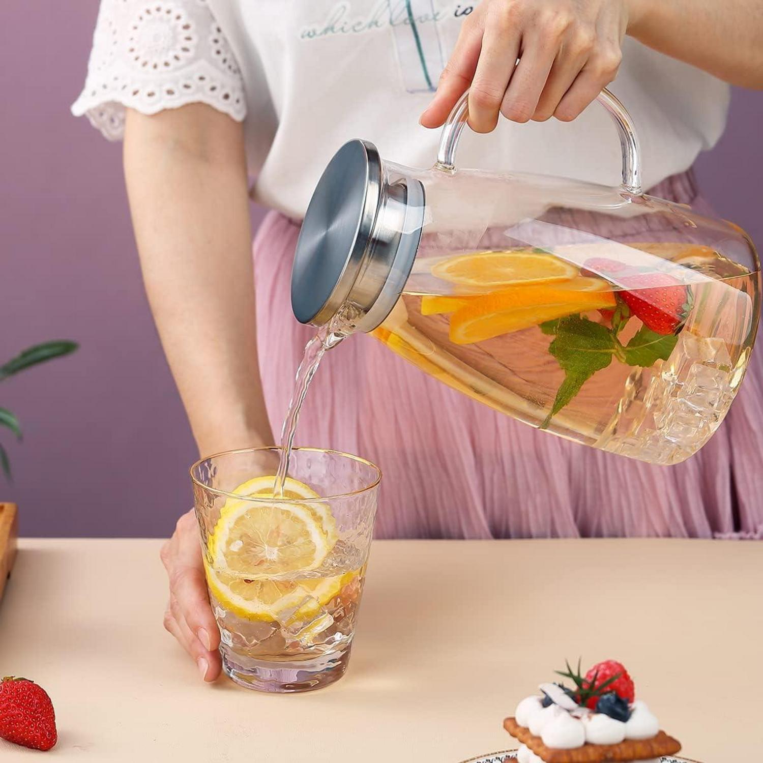 Kyraton Wasserkaraffe 1.5L mit Deckel, auslaufsicher, hitzebeständiges Glas, ergonomischer Griff