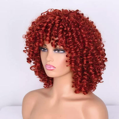 Rote Afro Locken Perücke mit Pony – Kurz & Natürlich