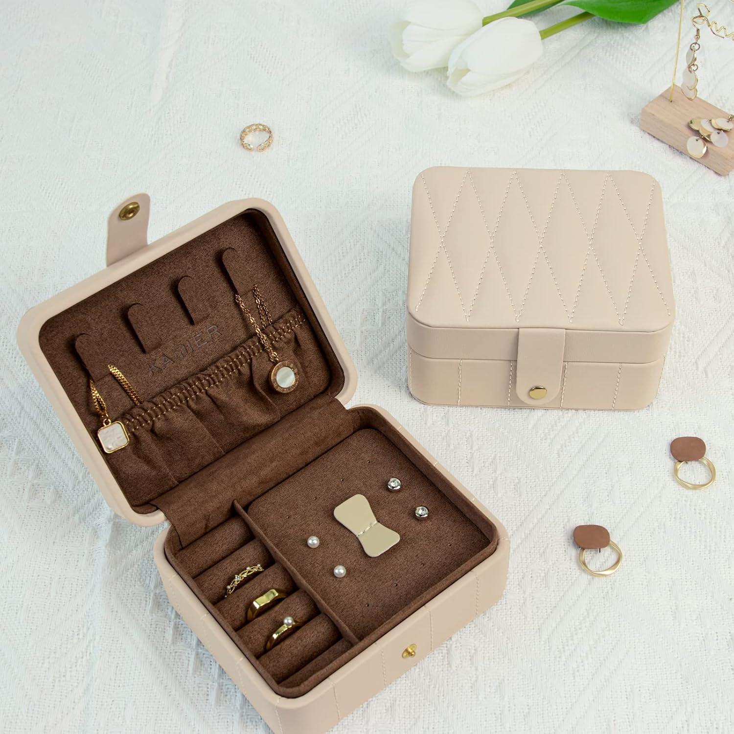 Kleine Reise Schmuckschatulle für Damen Diamant gestepptes Leder Box Beige