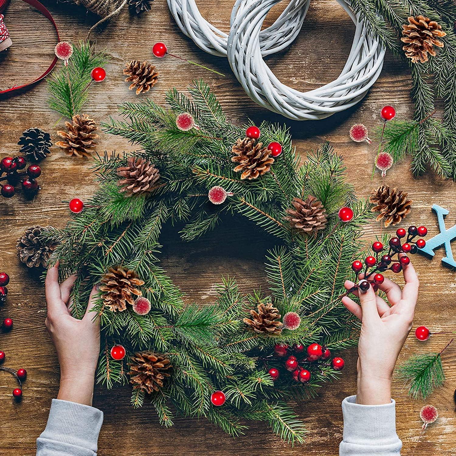 Künstliche Tannenzweige Beeren Tannenzapfen Weihnachtsdeko 130-teilig