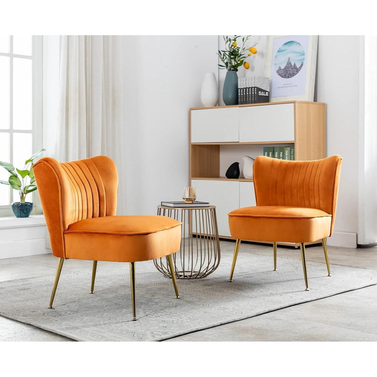 Samt Polsterstuhl mit Metallbeinen – Orange