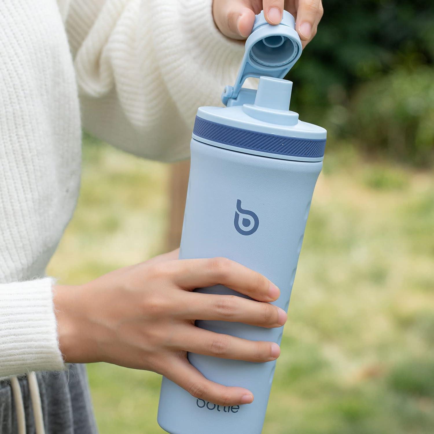 Isolierte Edelstahl Shaker Trinkflasche 26oz mit Mischkugel und