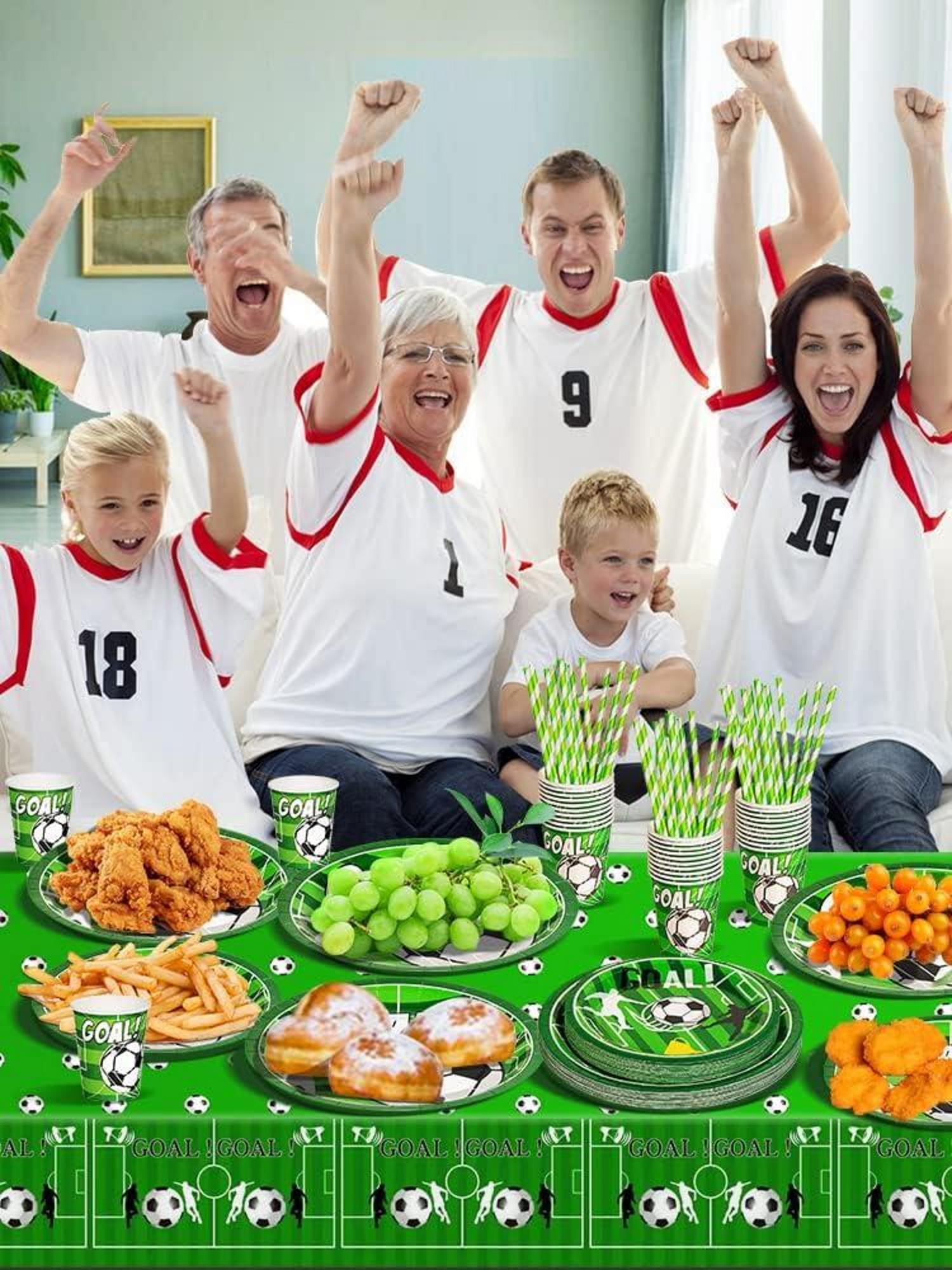 Nkaiso Fußball Partygeschirr Set für 25 Personen, 126-teilig Grün Pappteller